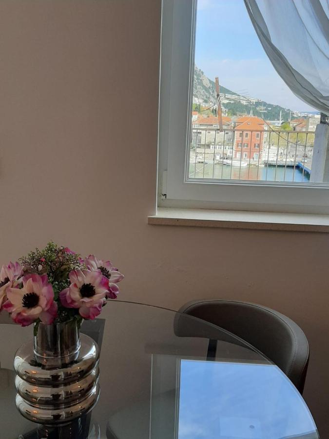 Penthouse Maremonte Apartment Omis Exterior photo